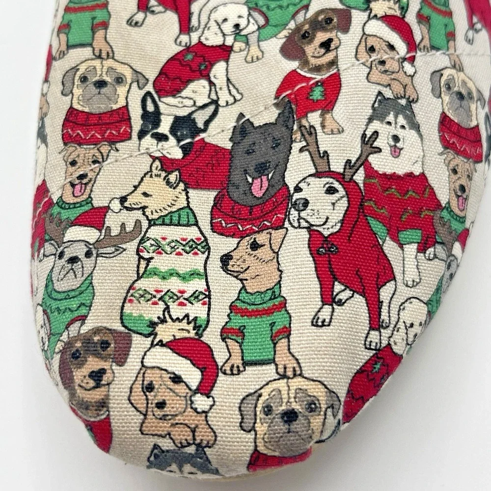 TOMS DOGS IN CHRISTMAS SWEATERS w/ Faux Shearling Womens Size‎ 9.5